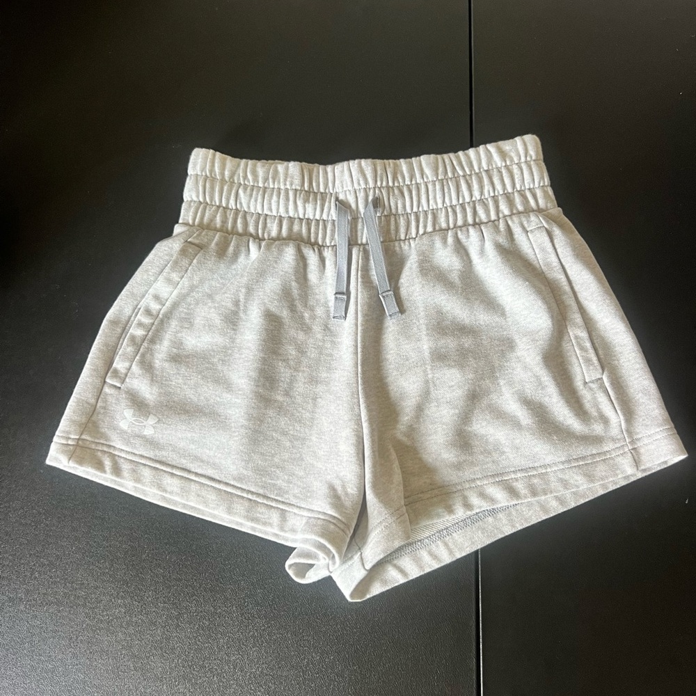 UnderArmor Women’s Gray Sweat Shorts